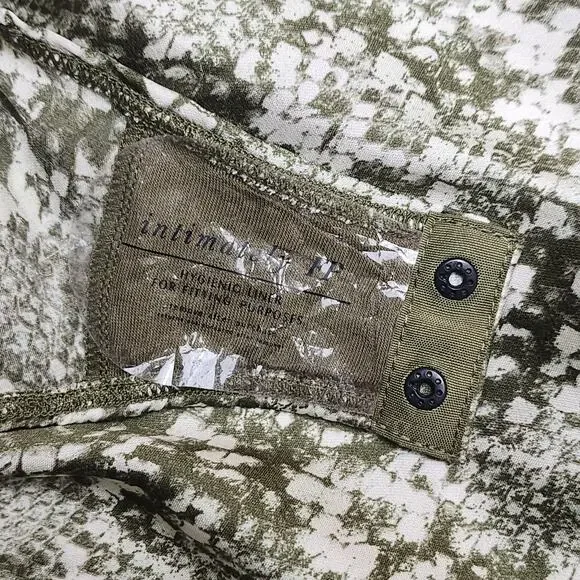 Free People Intimately NIGHTS OUT Snakeskin Print Bodysuit Moss Green L NWOT $68 - Picture 6 of 10